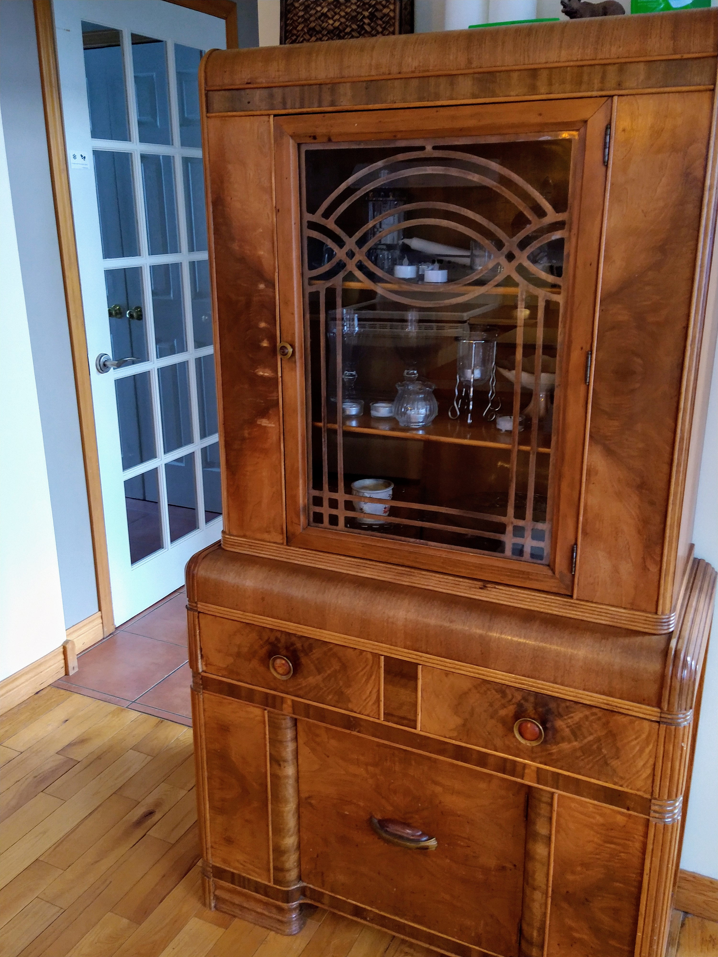 Classic art and furniture